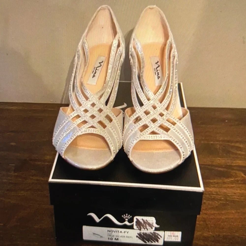 Nina Novita Heels - Size 10 - Picture 1 of 1